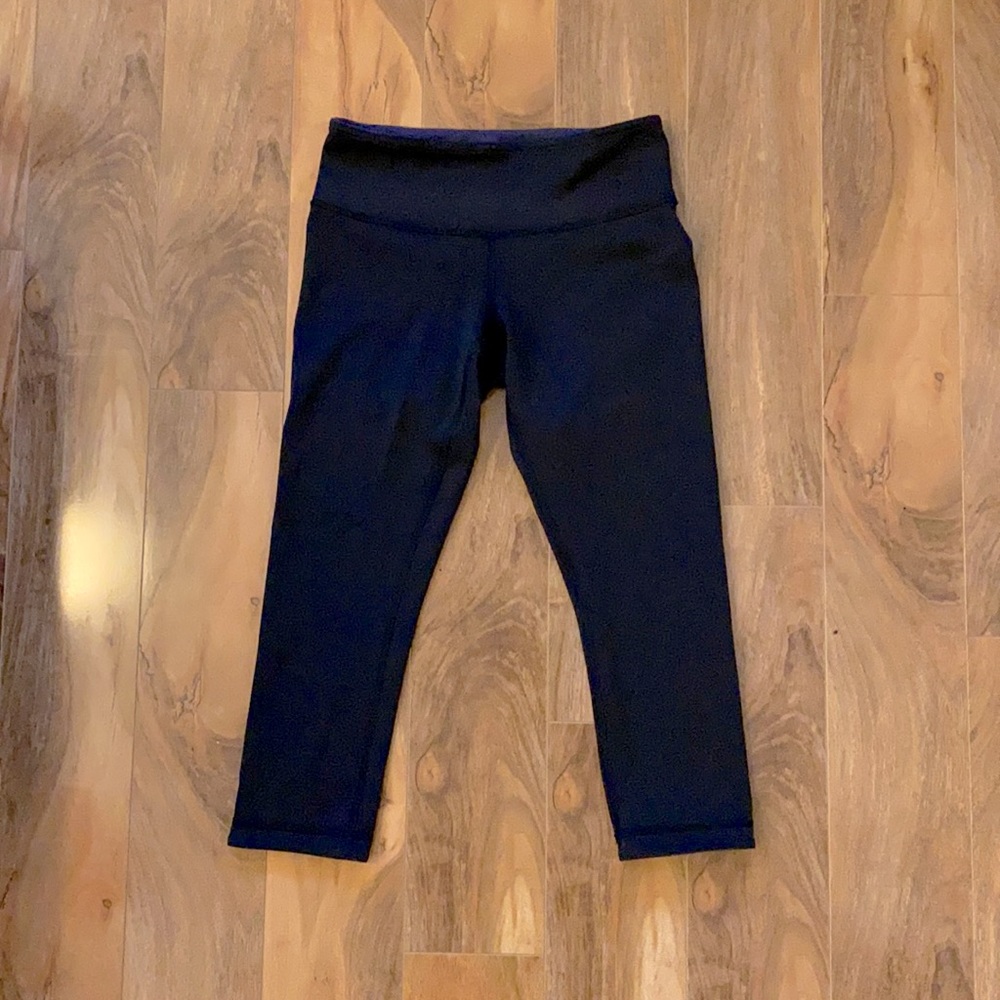 Lululemon reversible crop leggings sz. 6